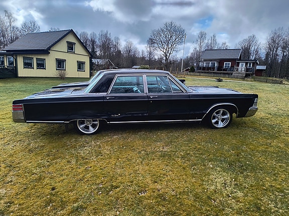 Chrysler New Yorker 4 of 9
