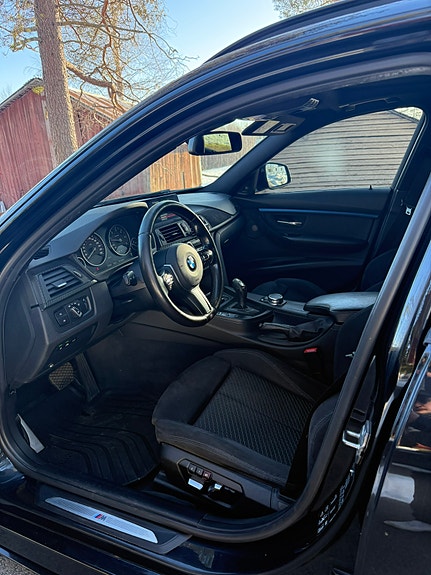 BMW 335d 11 of 13