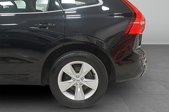 Volvo XC60 13 of 17