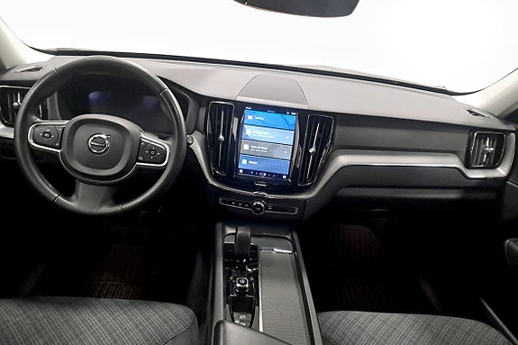 Volvo XC60 7 of 17