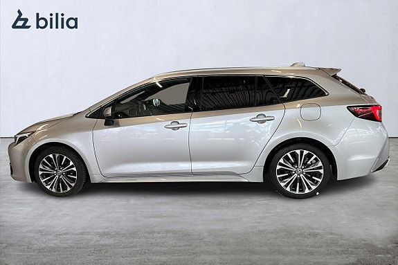 Toyota Corolla 3 of 5