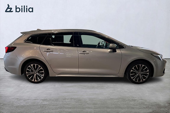 Toyota Corolla 18 of 26