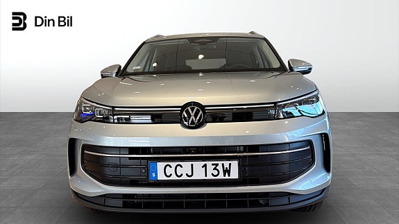 Volkswagen Tiguan 4 of 5