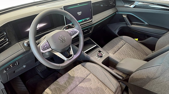 Volkswagen Tiguan 7 of 12