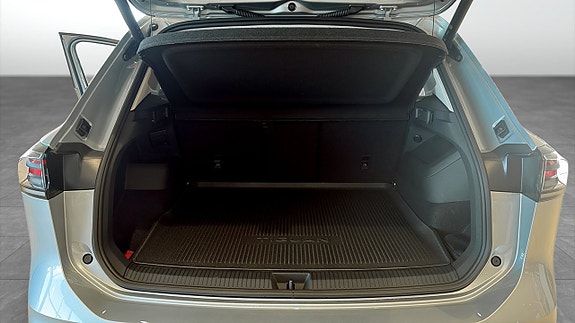Volkswagen Tiguan 12 of 12