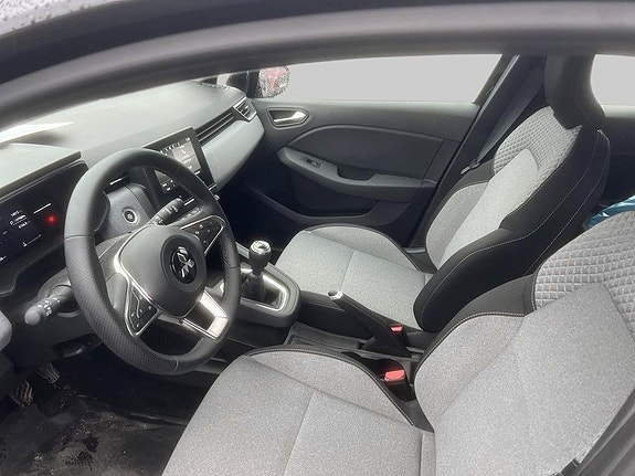 Mitsubishi Colt 6 of 10
