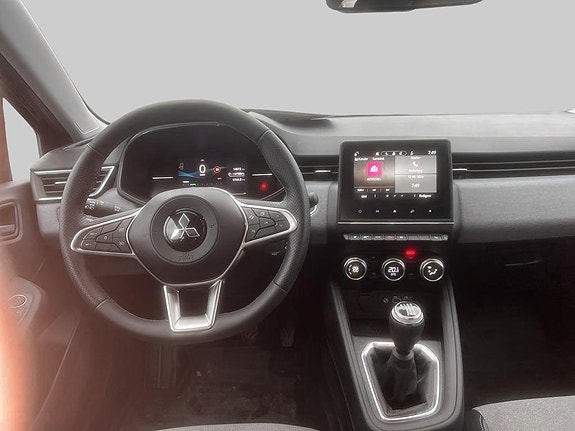 Mitsubishi Colt 8 of 10