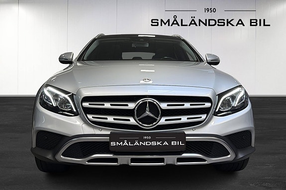 Mercedes-Benz E400 d 2 of 5