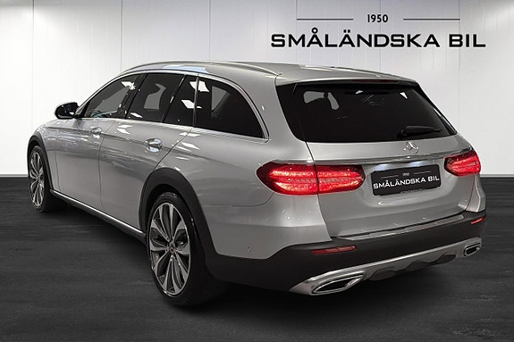 Mercedes-Benz E400 d 4 of 5