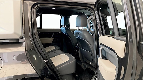 Land Rover Defender 90 5 of 5