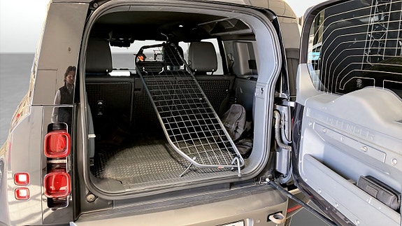 Land Rover Defender 90 10 of 12