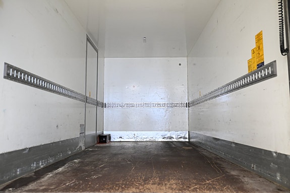 Volkswagen Crafter 8 of 29
