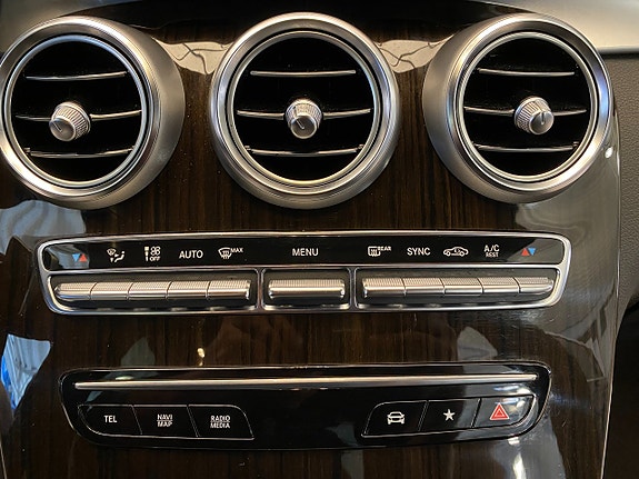 Mercedes-Benz GLC220 d 12 of 30