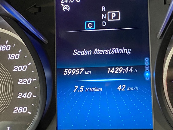 Mercedes-Benz GLC220 d 25 of 30