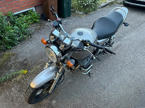 Suzuki GSX750 inazuma 5 of 5