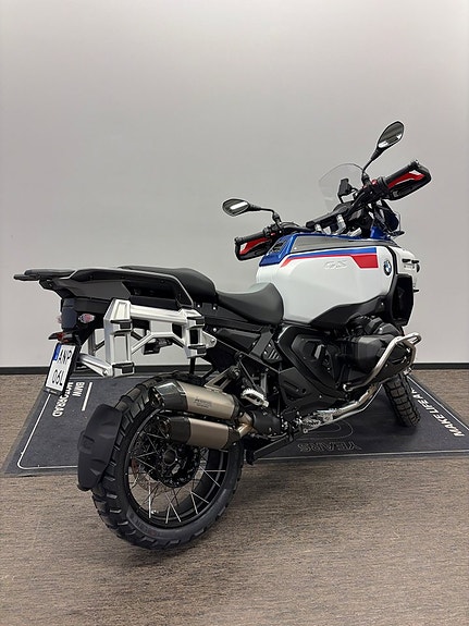 BMW R1300GS Adventure Trophy Enduro 3 of 4