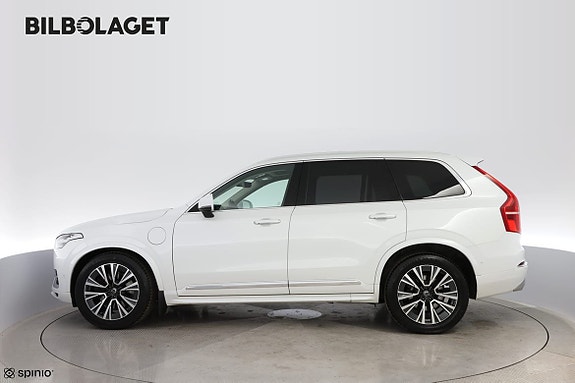 Volvo XC90 2 of 21