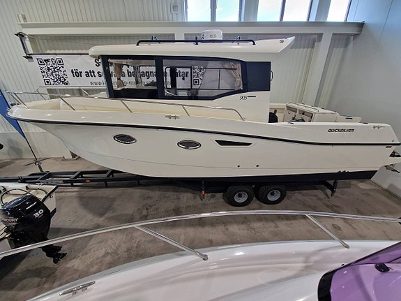 Quicksilver Captur 905 Pilothouse 2 x Mercury F200EFI V6-21 2 of 5