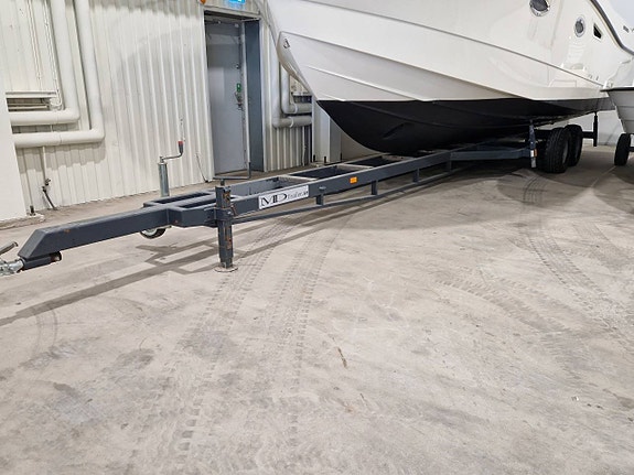 Quicksilver Captur 905 Pilothouse 2 x Mercury F200EFI V6-21 8 of 12