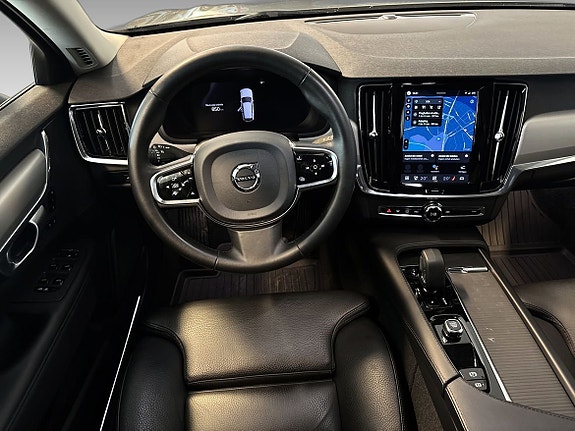 Volvo V90 Cross Country 23 of 30
