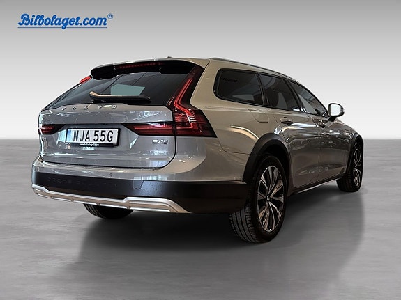 Volvo V90 Cross Country 7 of 30
