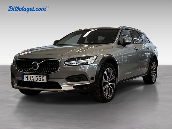 Volvo V90 Cross Country 2 of 5