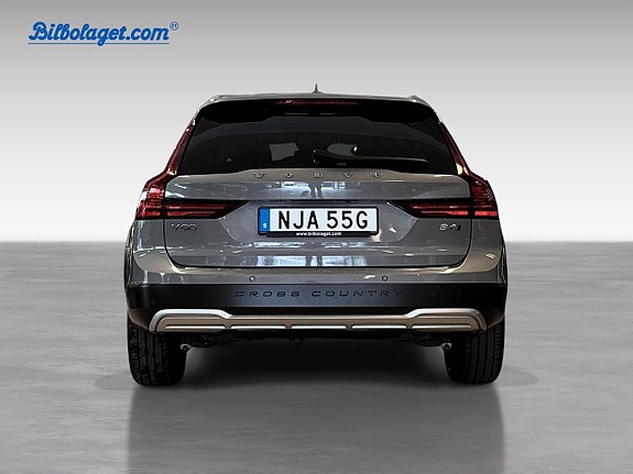 Volvo V90 Cross Country 9 of 30