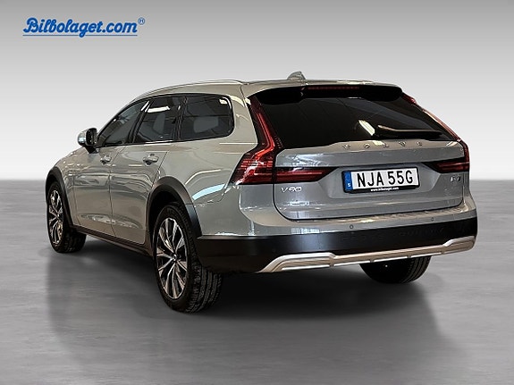 Volvo V90 Cross Country 11 of 30