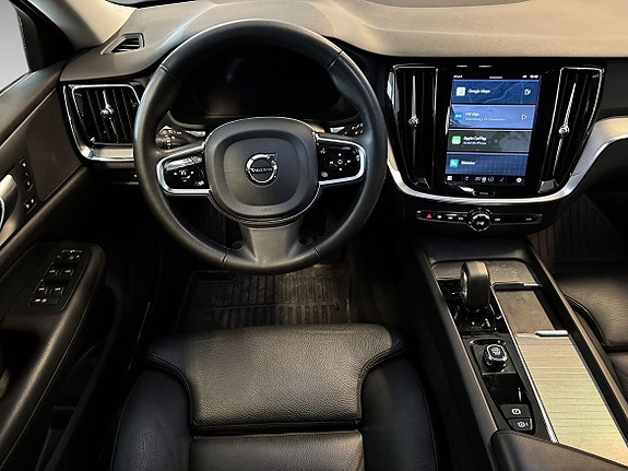 Volvo V60 Cross Country 13 of 19