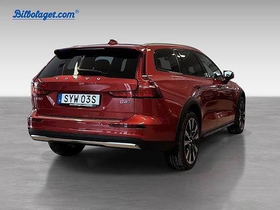 Volvo V60 Cross Country 5 of 19