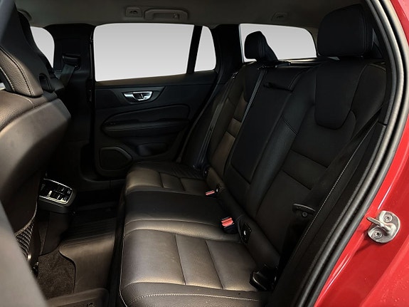 Volvo V60 Cross Country 11 of 19