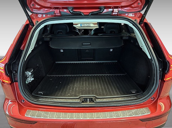 Volvo V60 Cross Country 19 of 19