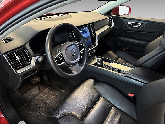 Volvo V60 Cross Country 10 of 19