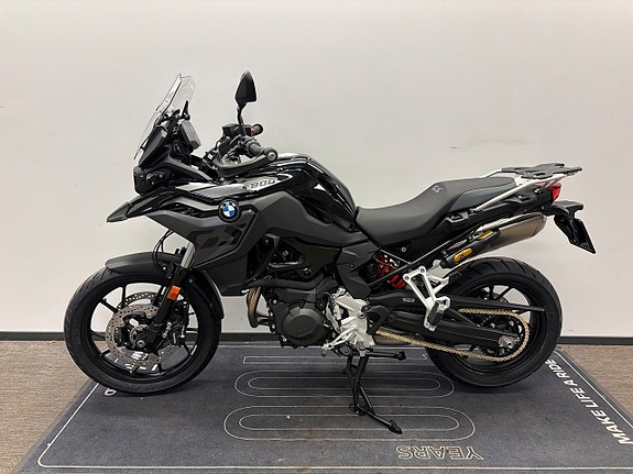 BMW F800GS Triple Black KAMPANJ Vario Sidoväskor ingår 5 of 5