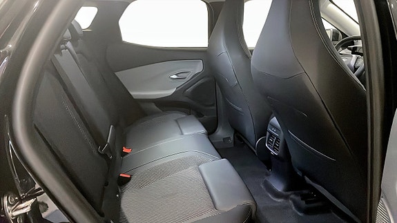 Ford Explorer 5 of 9