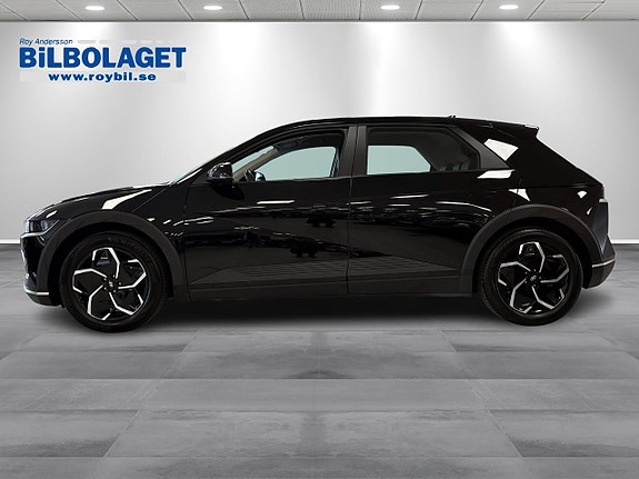 Hyundai Ioniq 5 2 of 12