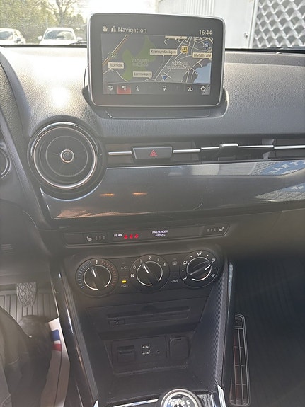 Mazda 2 8 of 14