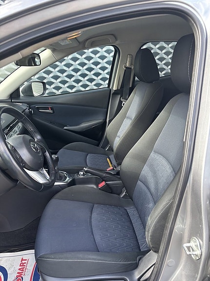 Mazda 2 6 of 14