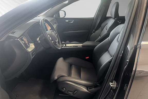 Volvo XC60 7 of 23