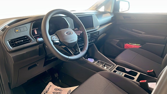 Ford Transit Connect 3 of 5