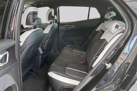 Kia Sportage 10 of 27