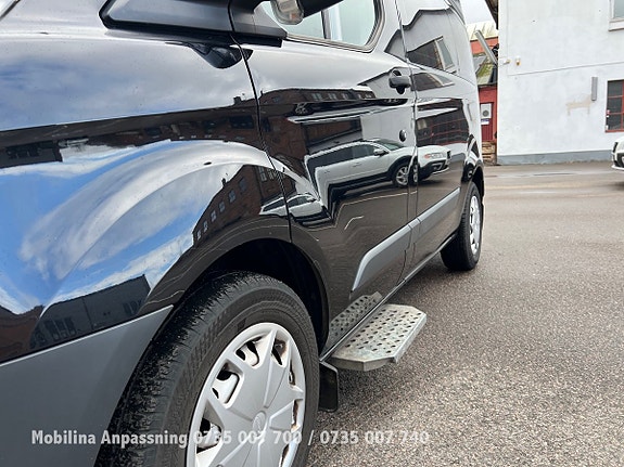 Ford Transit Custom 9 of 30