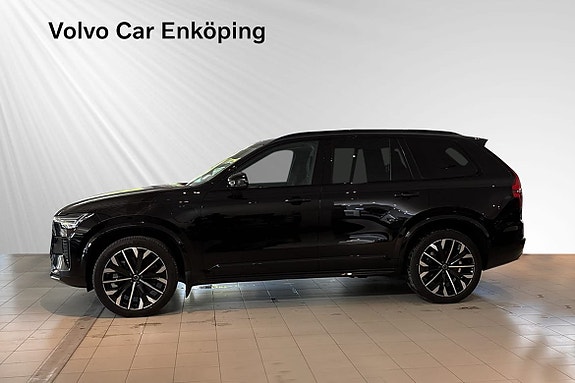 Volvo XC90 3 of 30