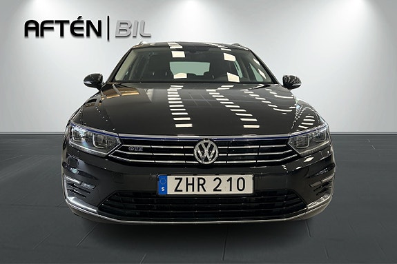 Volkswagen Passat 3 of 5