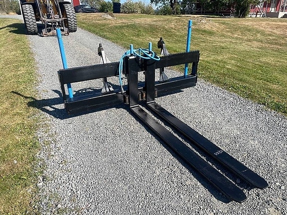SE Equipment  Gaffelställ Hydrauliskt 2200 x 2000 10ton 3 of 3