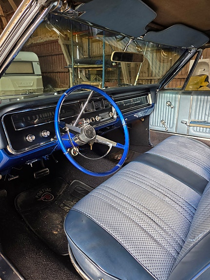Pontiac Parisienne 5 of 8