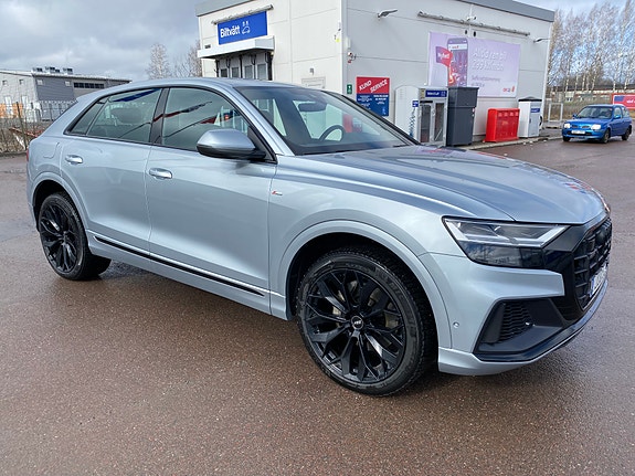 Audi Q8 5 of 5