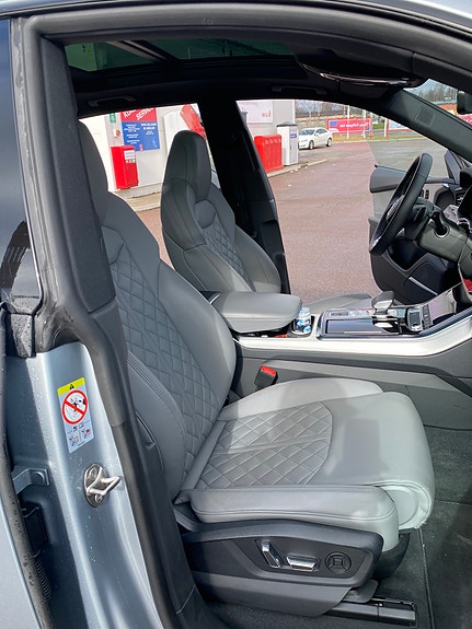 Audi Q8 11 of 15