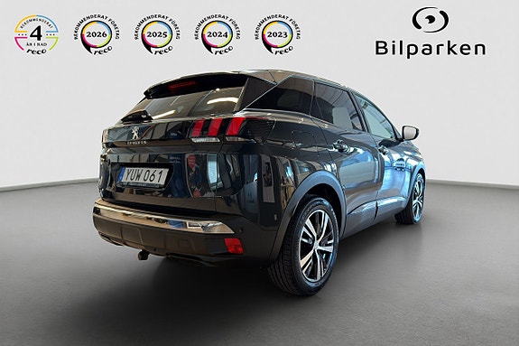 Peugeot 3008 2 of 5