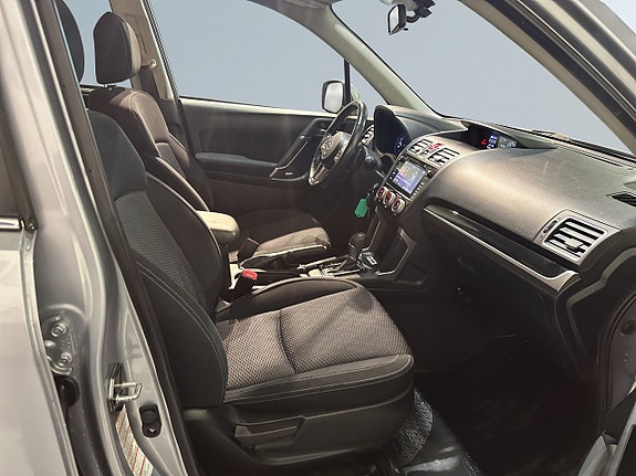 Subaru Forester 10 of 24